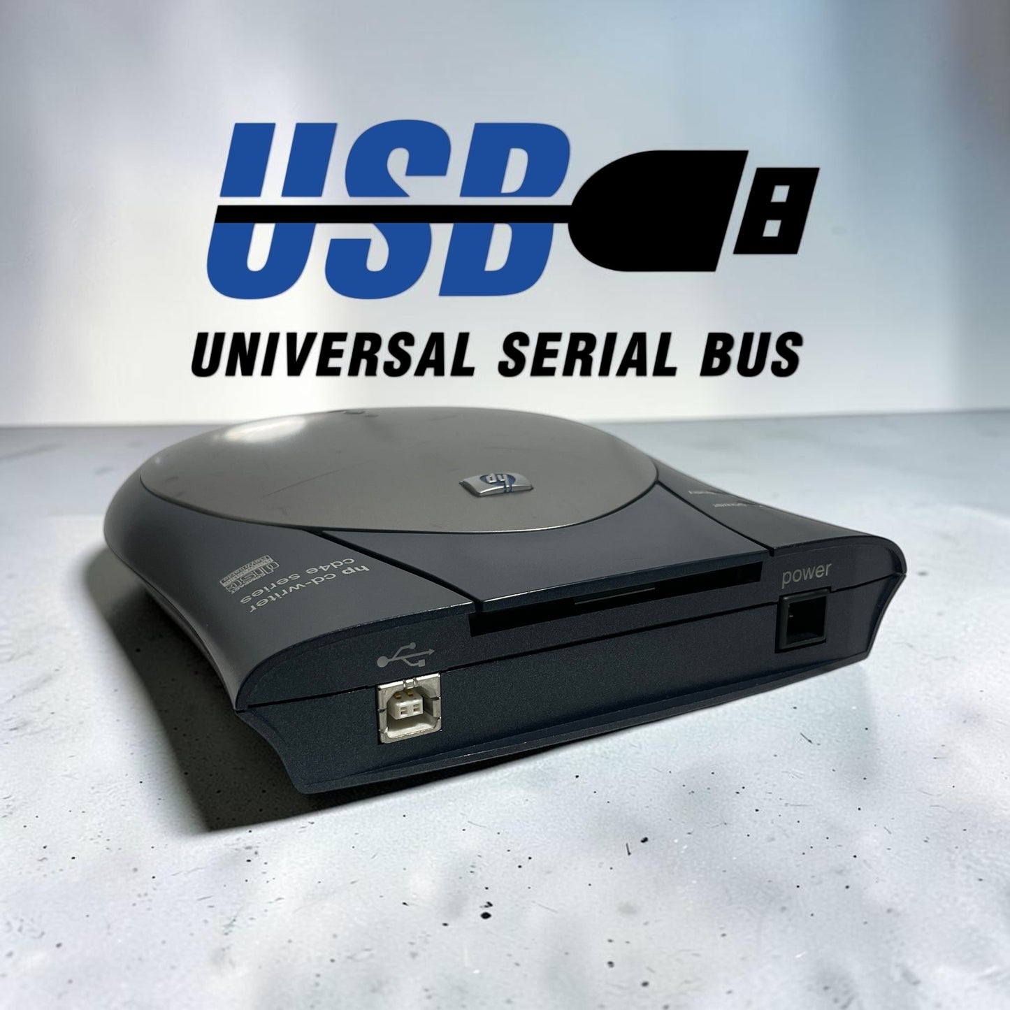 Lector / Grabador de CD-R/RW Externo USB HP CD-Writer (Serie cd4e) - Pieza de Colección Retro / Vintage Tech